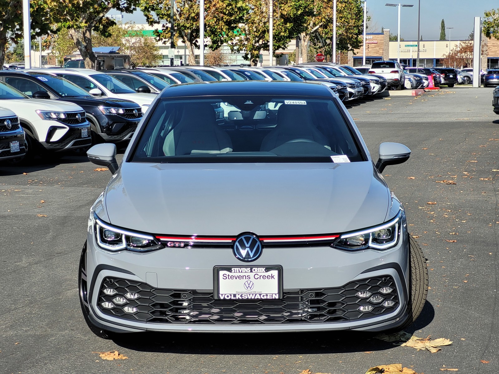 2024 Volkswagen Golf GTI SE photo 2