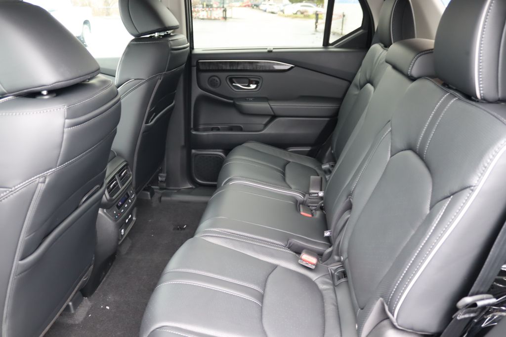 2025 Honda Pilot Elite photo 11