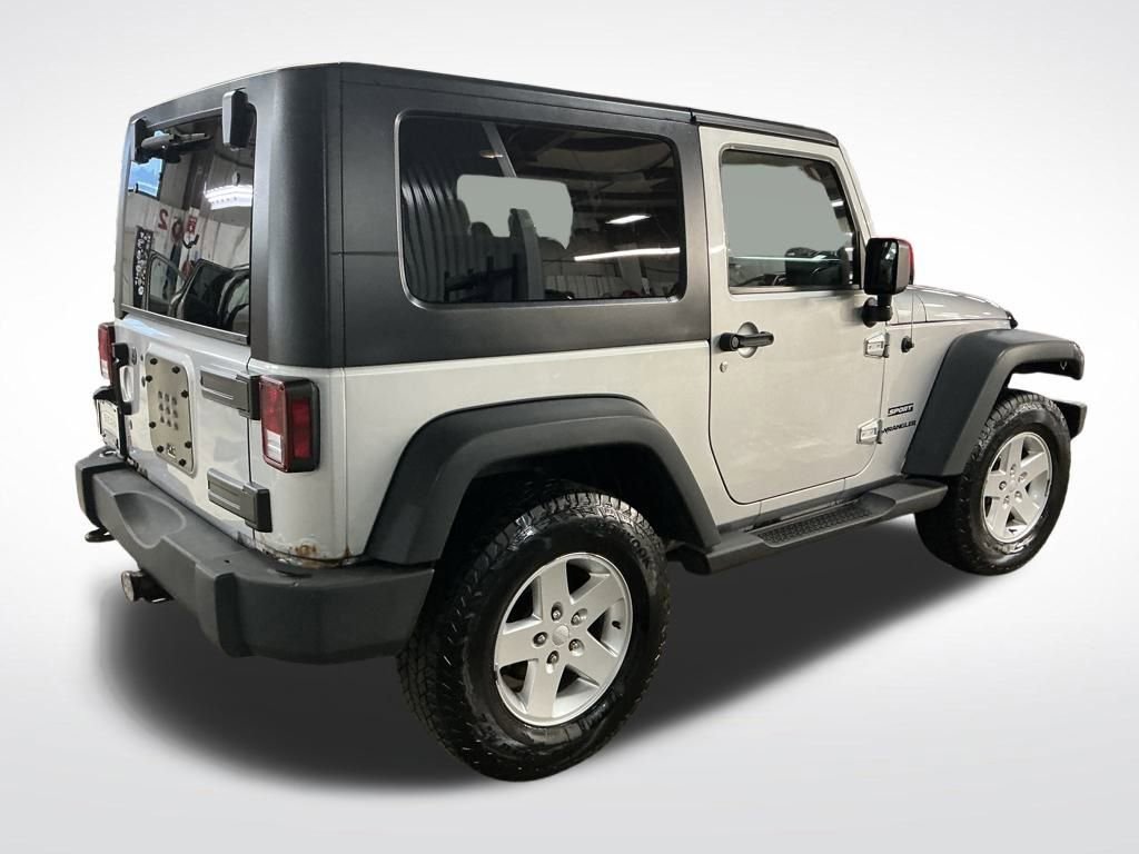 2010 Jeep Wrangler Sport photo 4