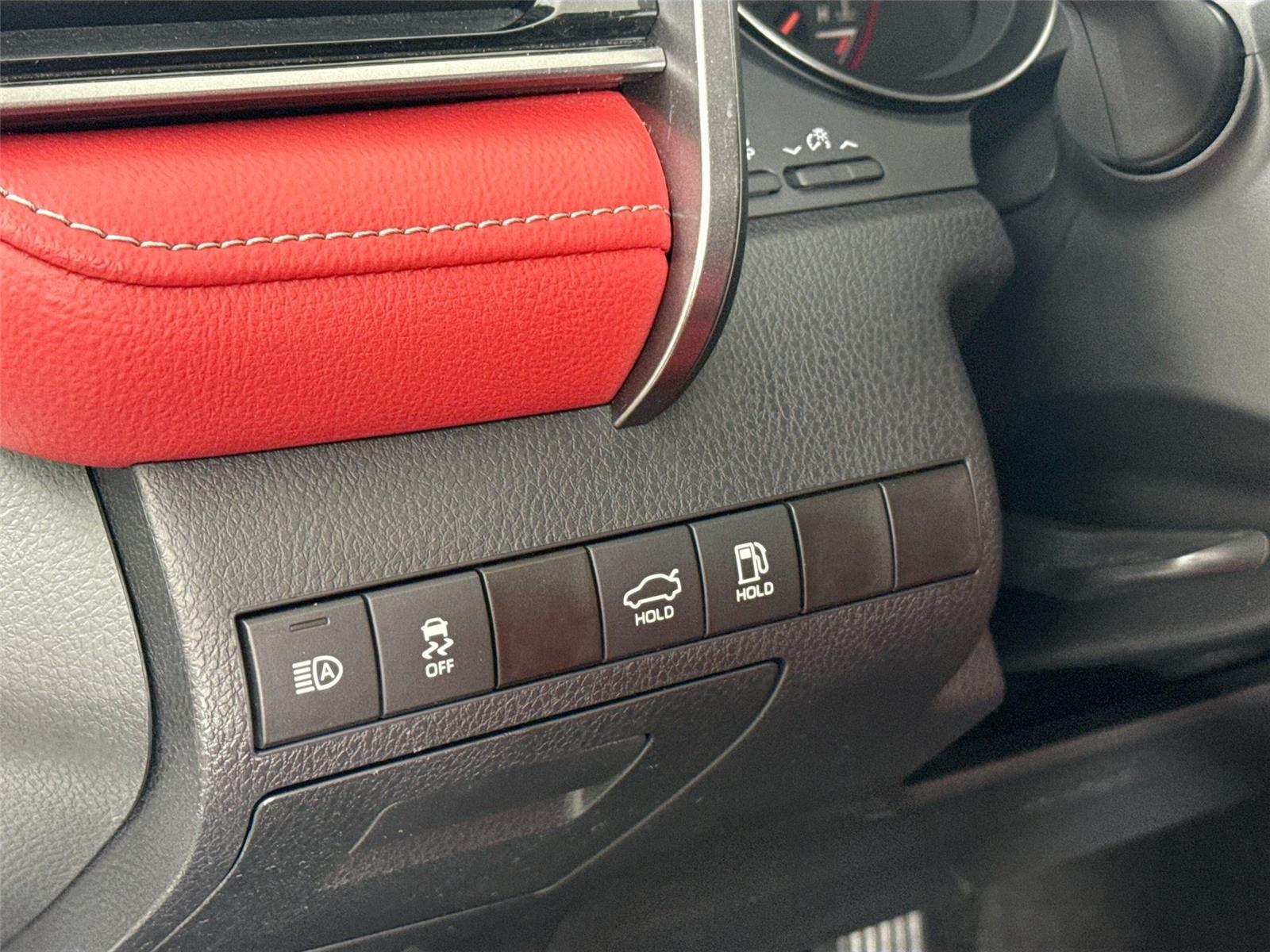 2024 Toyota Camry XSE V6 photo 13