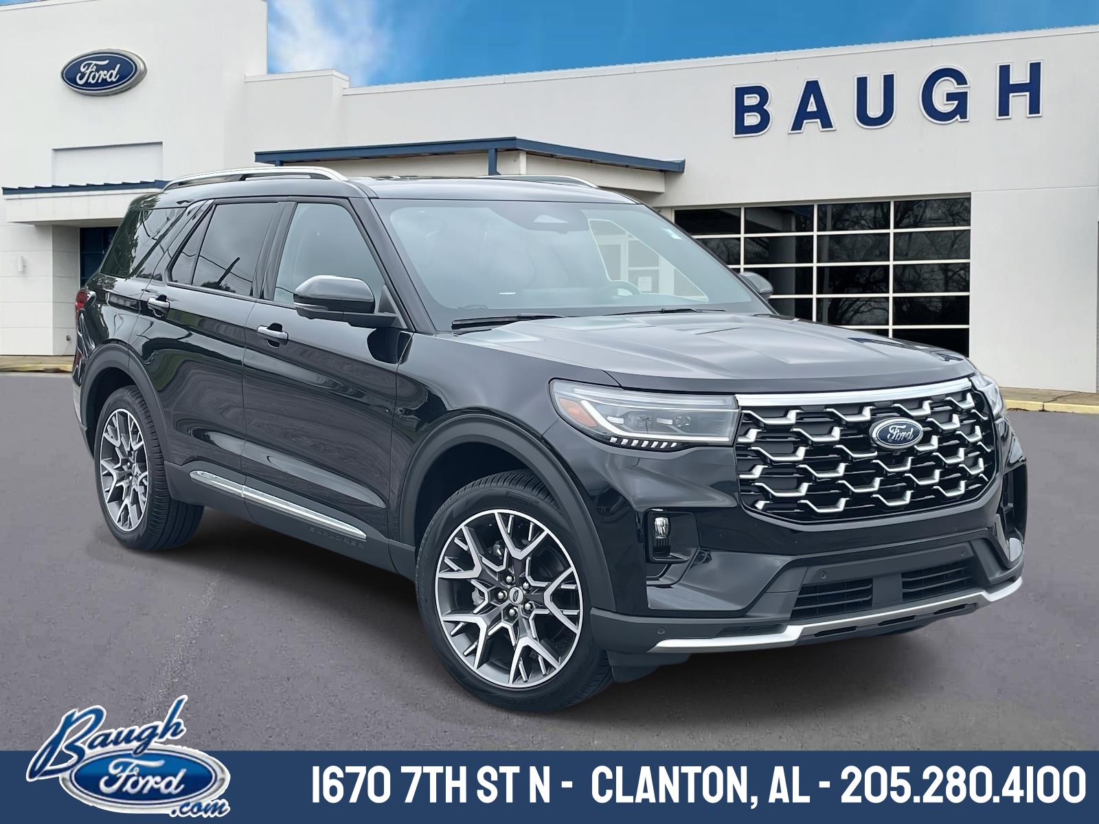 2025 Ford Explorer Platinum's photo