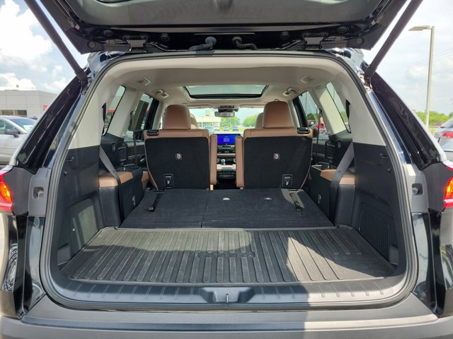 2024 Toyota Grand Highlander Platinum photo 6