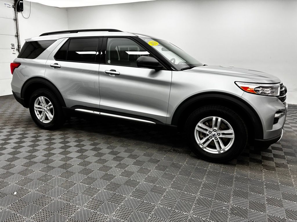 2023 Ford Explorer XLT photo 15