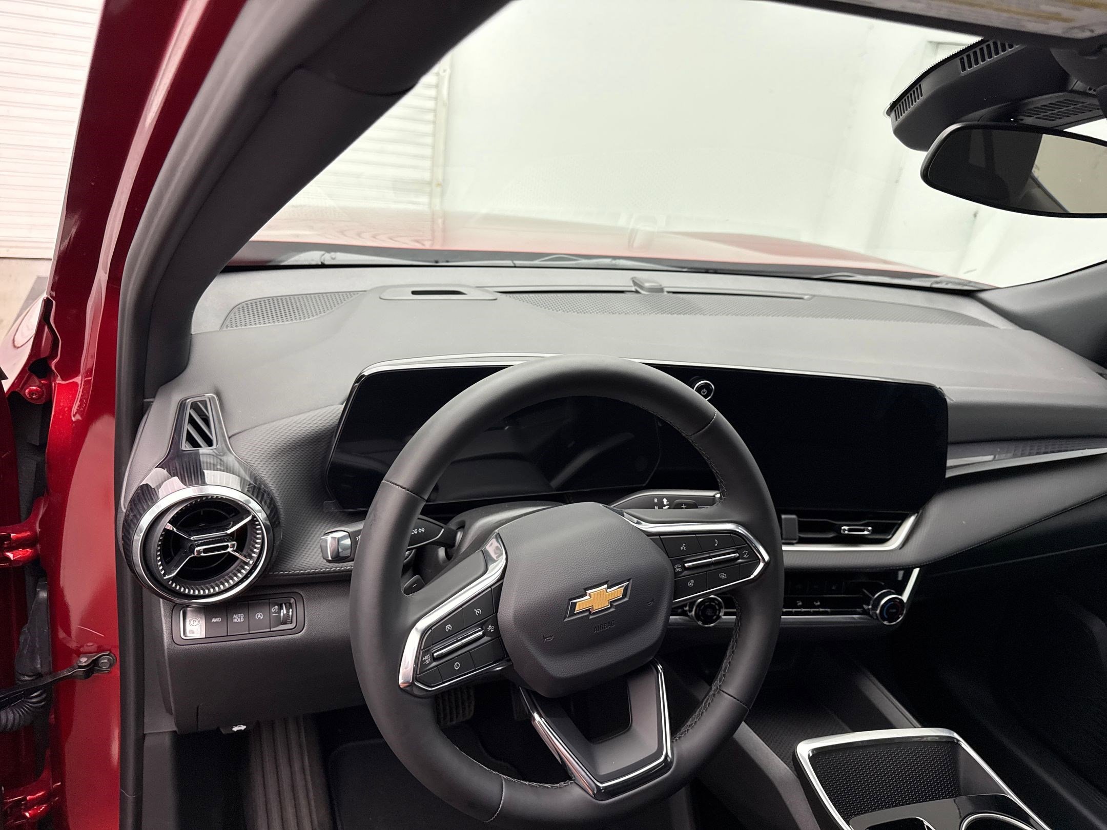 2026 Chevrolet Equinox LT photo 4