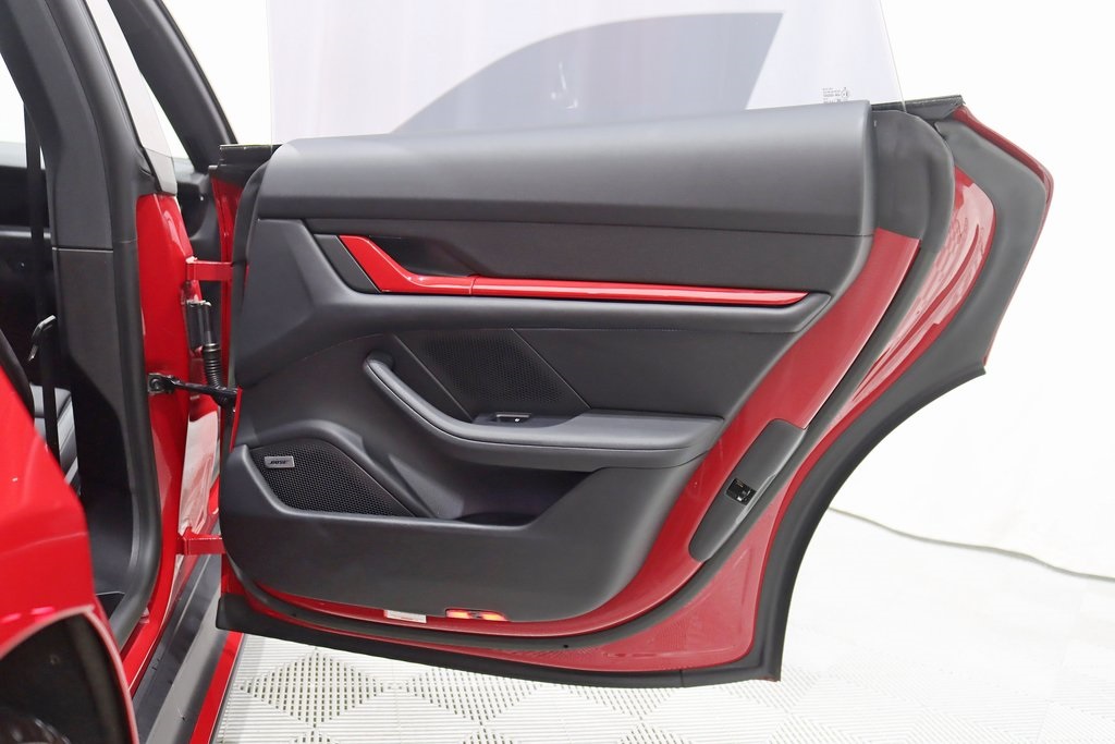 2023 Porsche Taycan 4S photo 33