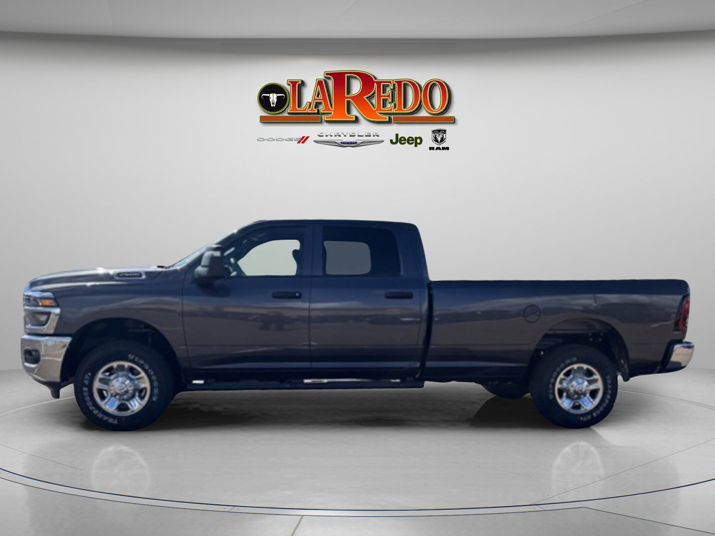 2026 Ram 2500 Tradesman photo 4