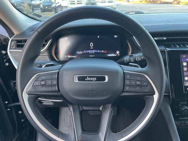 2023 Jeep Grand Cherokee Laredo photo 20