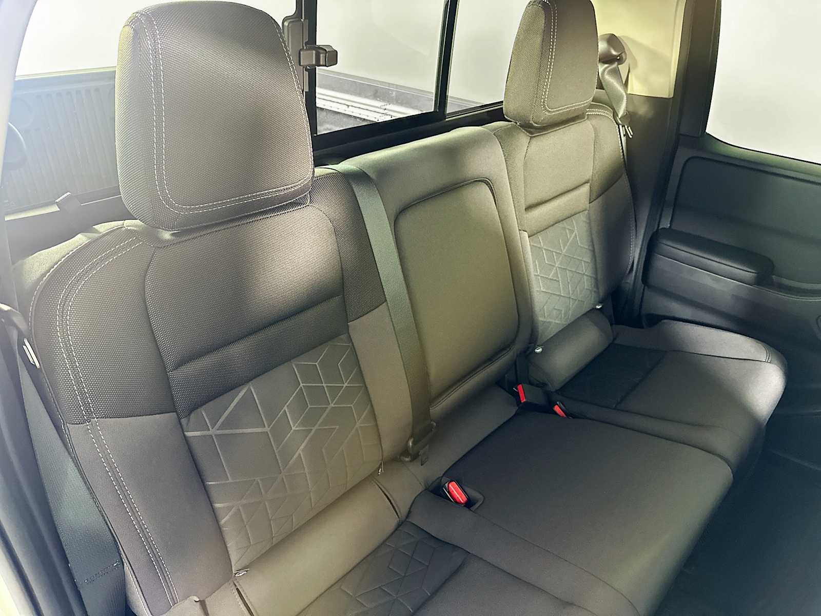 2025 Nissan Frontier SV photo 22
