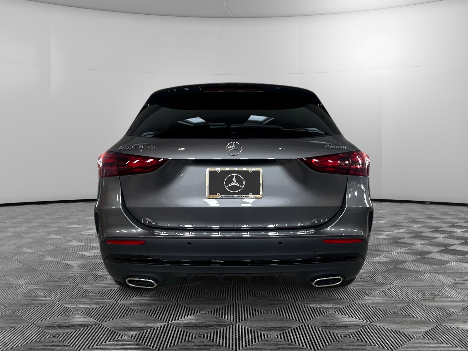 2025 Mercedes Benz GLA 250 4MATIC photo 4