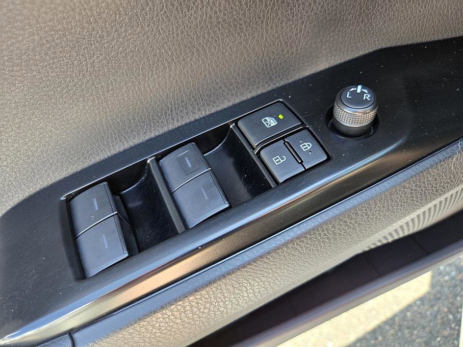 2025 Toyota Camry LE photo 27
