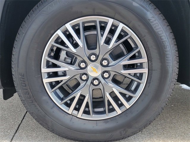 2025 Chevrolet Traverse photo 7
