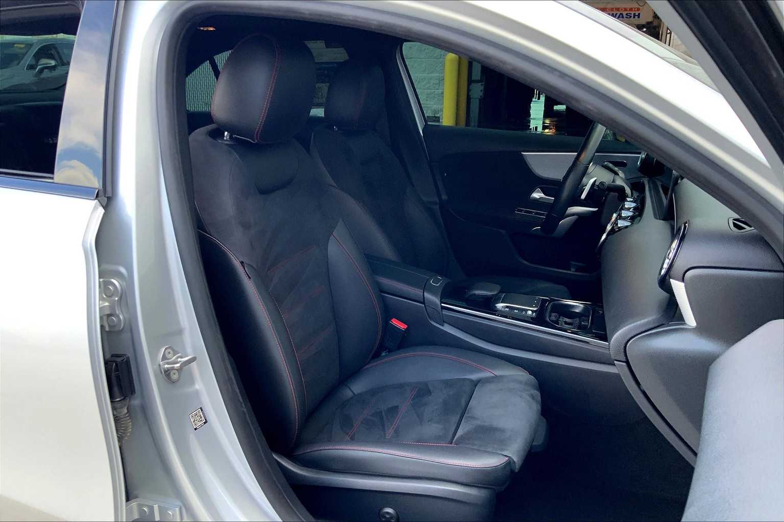 2021 Mercedes Benz A 220 photo 5