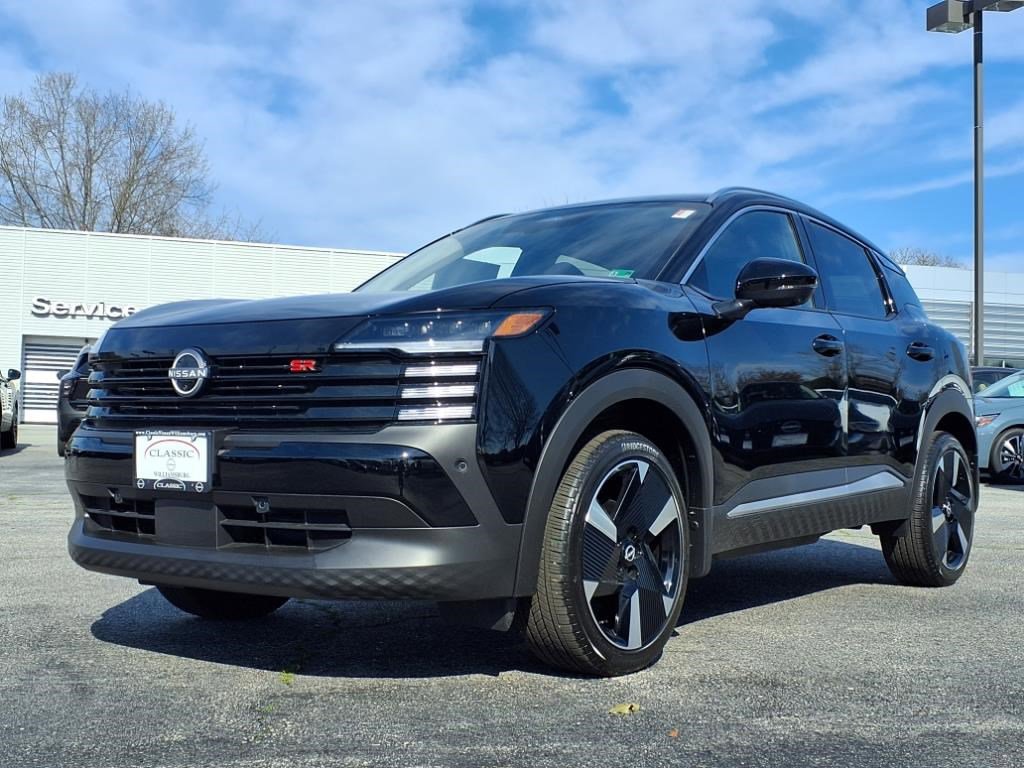 2025 Nissan Kicks SR photo 3