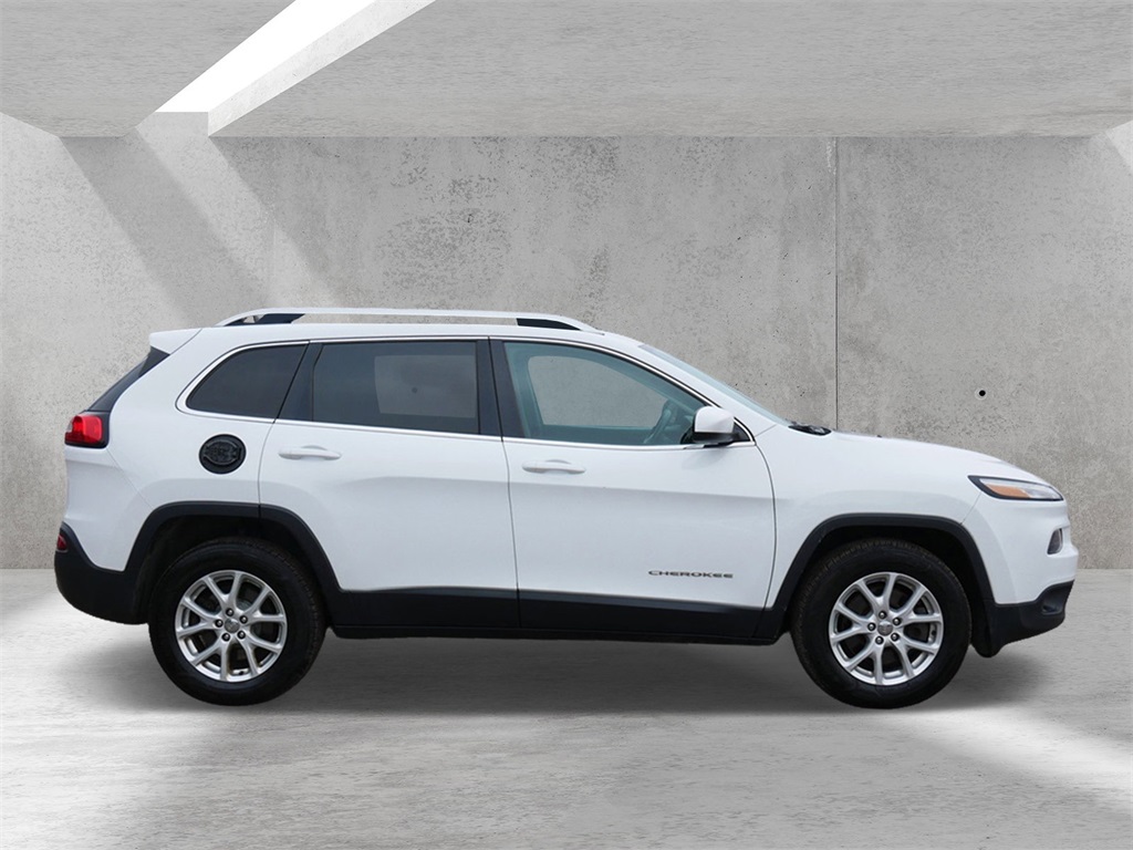 Used 2015 Jeep Cherokee Latitude with VIN 1C4PJMCS3FW562268 for sale in White Bear Lake, Minnesota