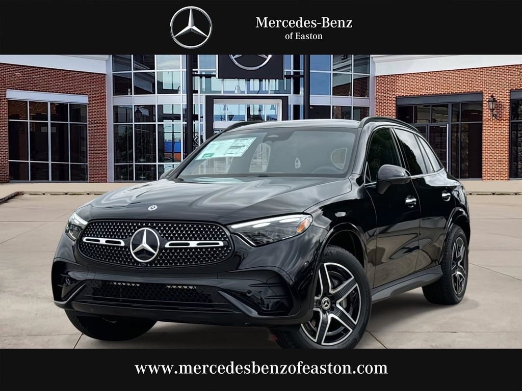 2026 Mercedes-Benz GLC Base's photo