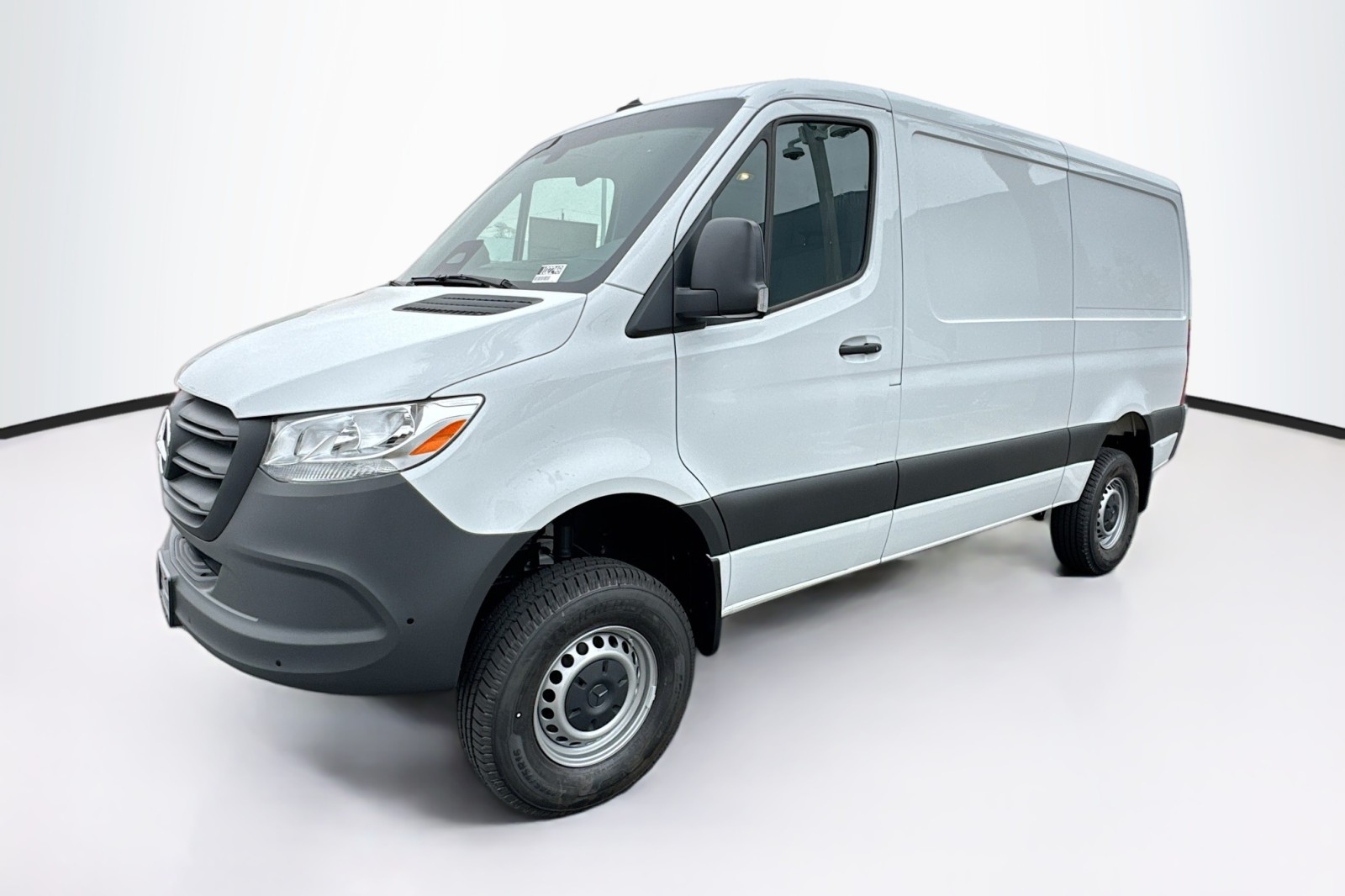 2025 Mercedes-Benz Sprinter Cargo Van Base's photo