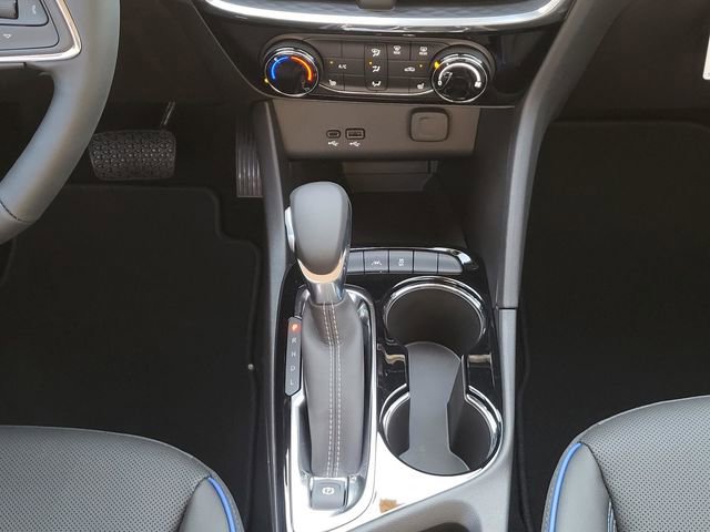 2026 Buick Encore GX Sport Touring photo 3
