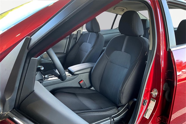 2024 Nissan Sentra SV photo 14