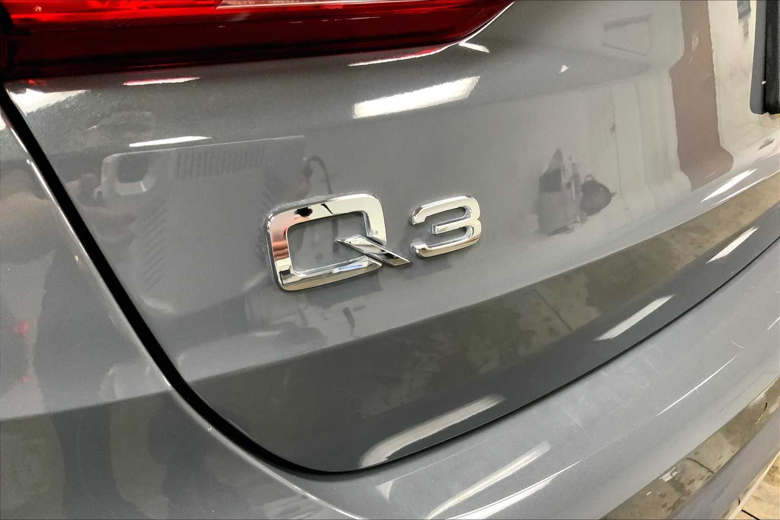 2020 Audi Q3 Premium photo 8