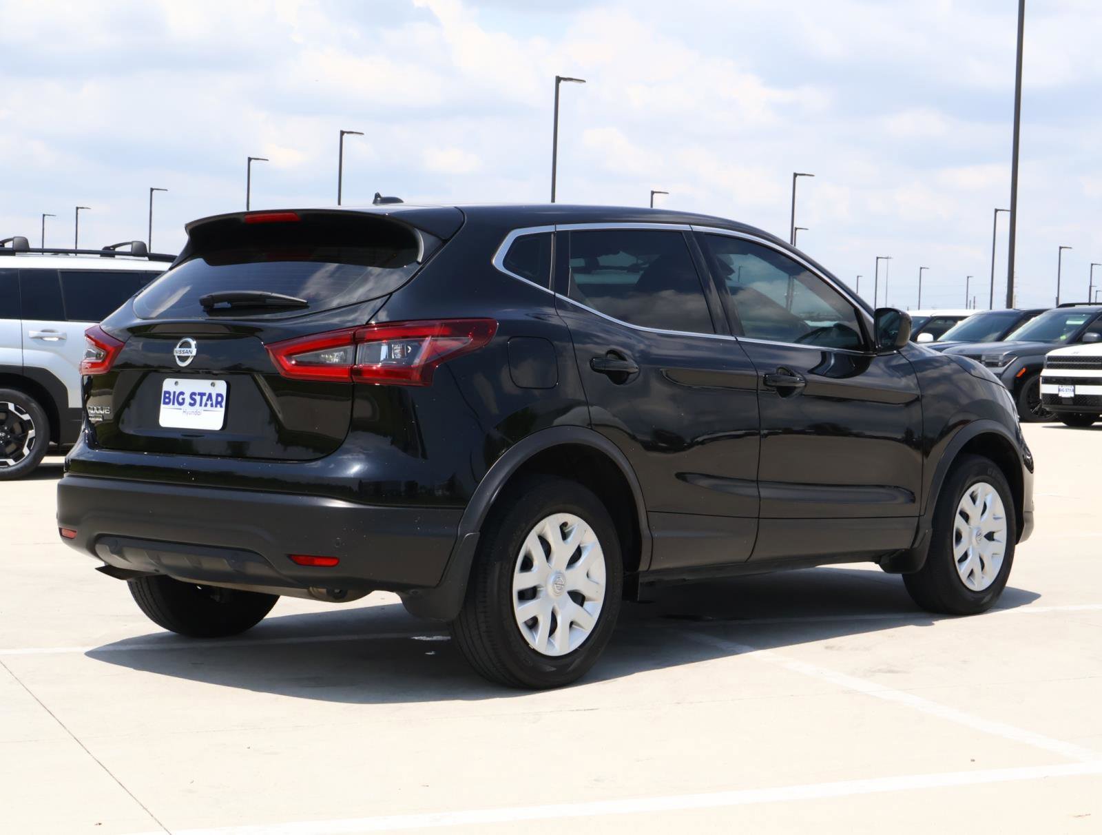 2020 Nissan Rogue Sport S photo 4