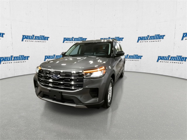 2026 Ford Explorer photo 2