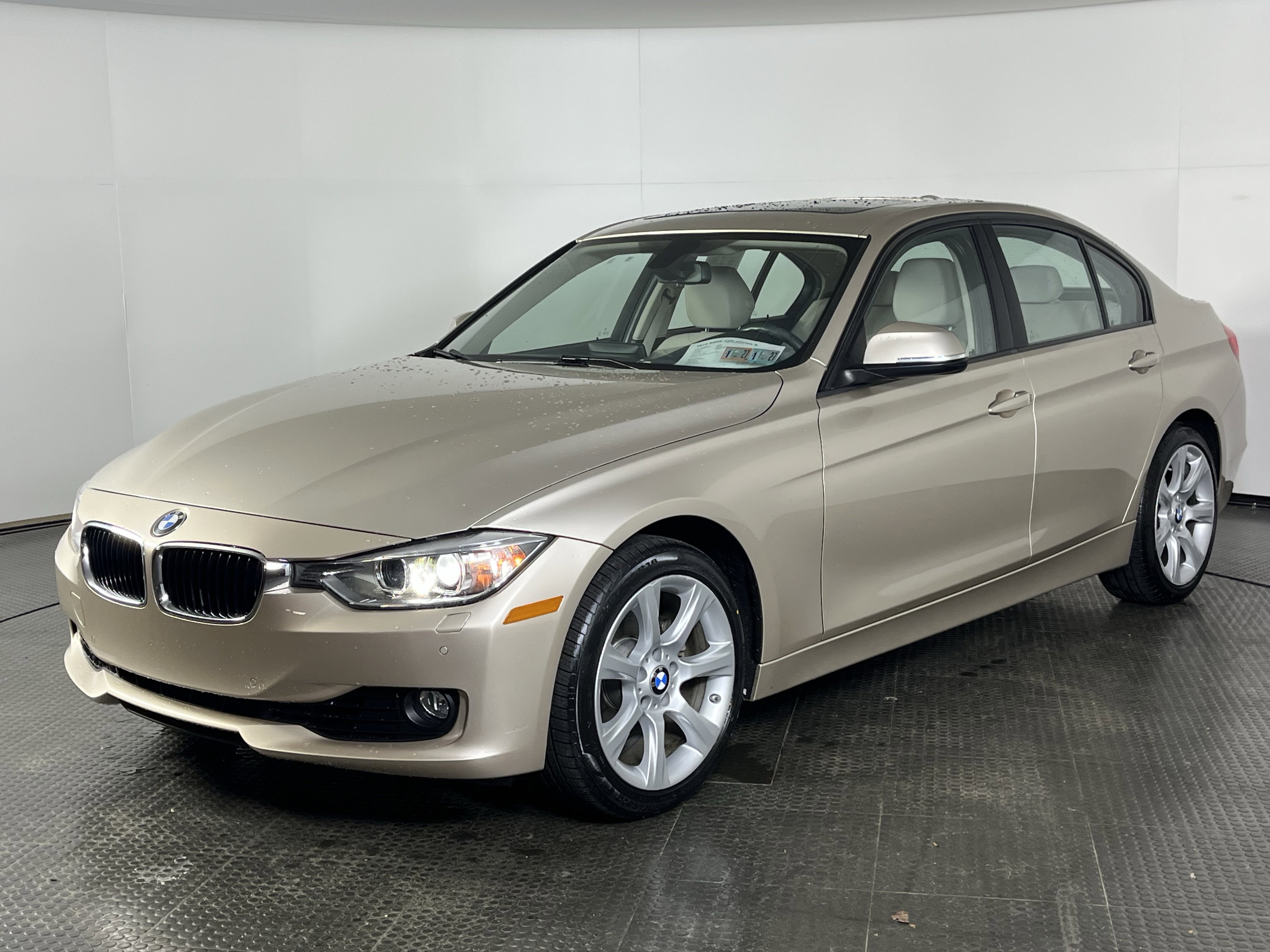 2015 BMW 3 Series 328i's photo