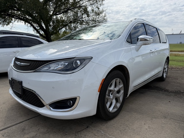 2020 Chrysler Pacifica Limited photo 2
