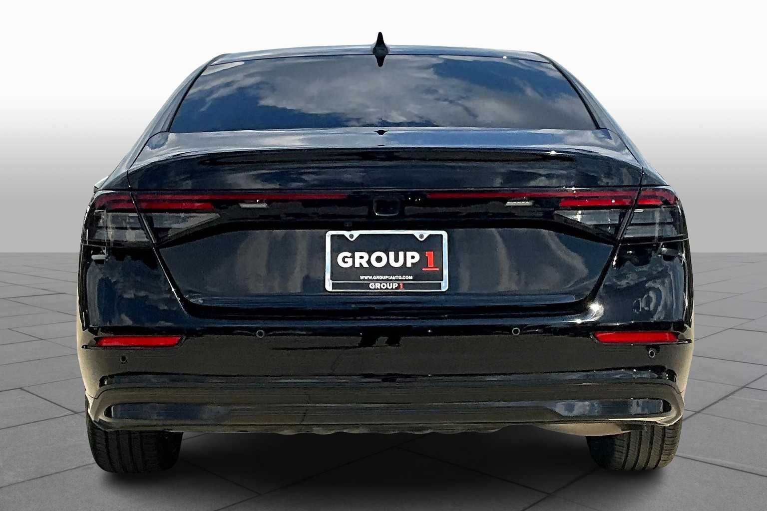 2024 Honda Accord Hybrid Touring photo 4