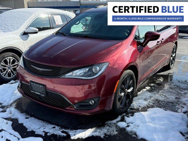 2019 Chrysler Pacifica Touring L's photo