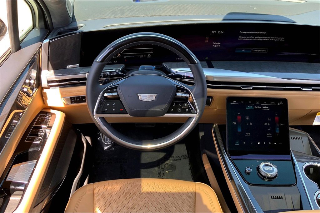 2025 Cadillac Escalade IQ Luxury photo 19