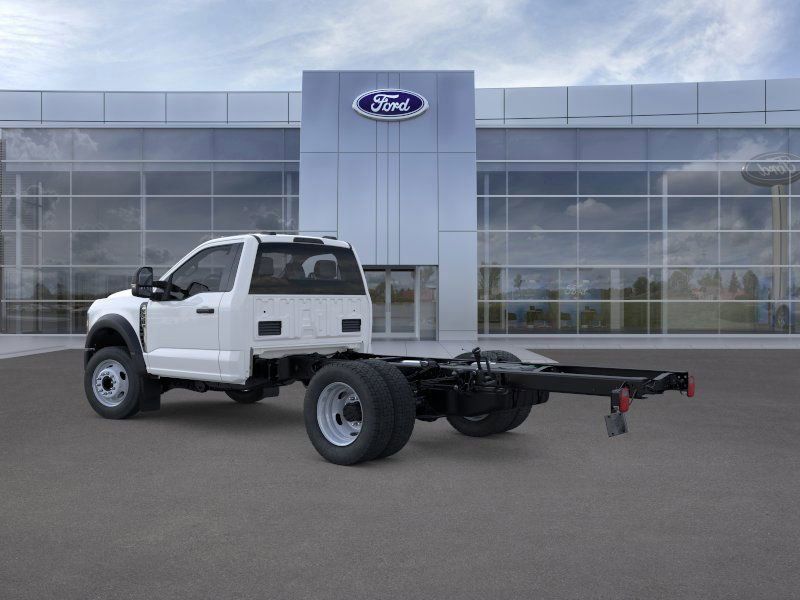 2026 Ford F-550 photo 4