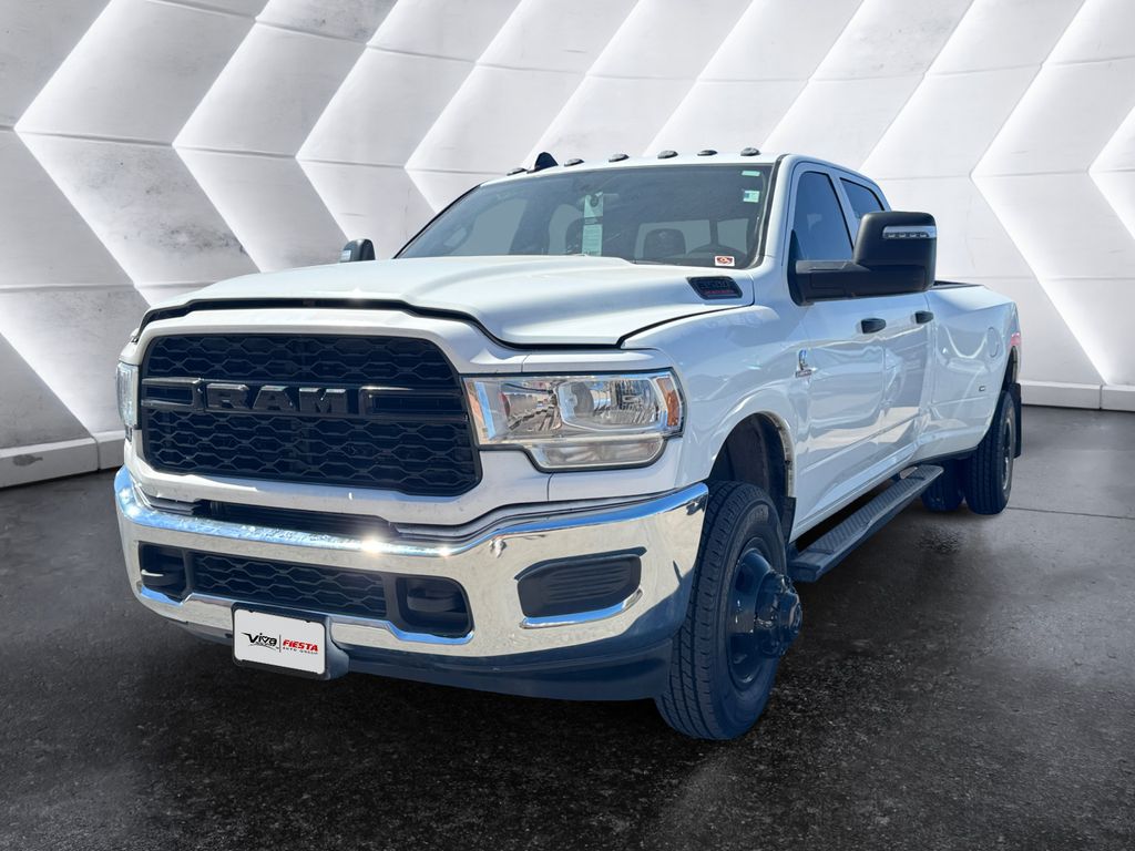 2024 Ram 3500 Tradesman photo 3