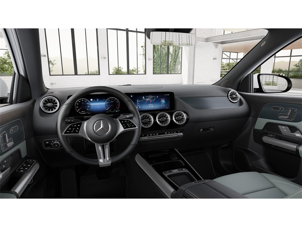 2026 Mercedes Benz GLA 250 4MATIC photo 3