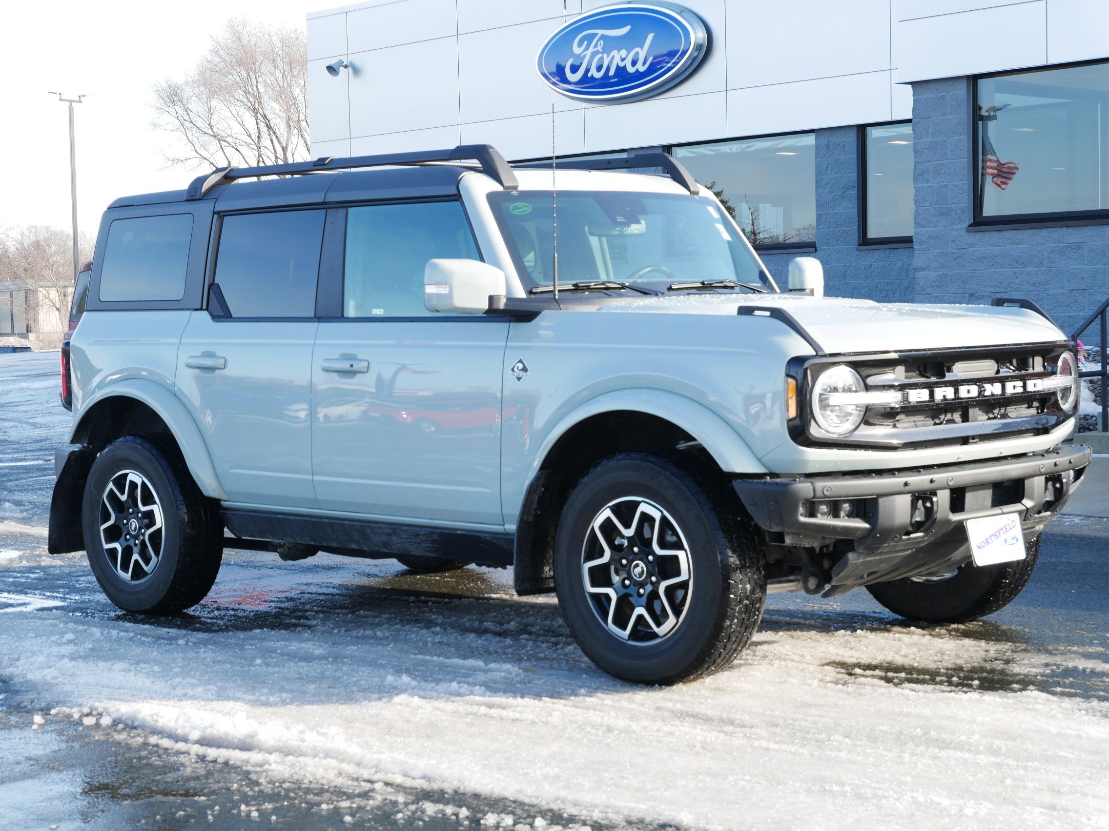 Used 2022 Ford Bronco 4-Door Outer Banks with VIN 1FMEE5BP8NLB71238 for sale in Northfield, Minnesota