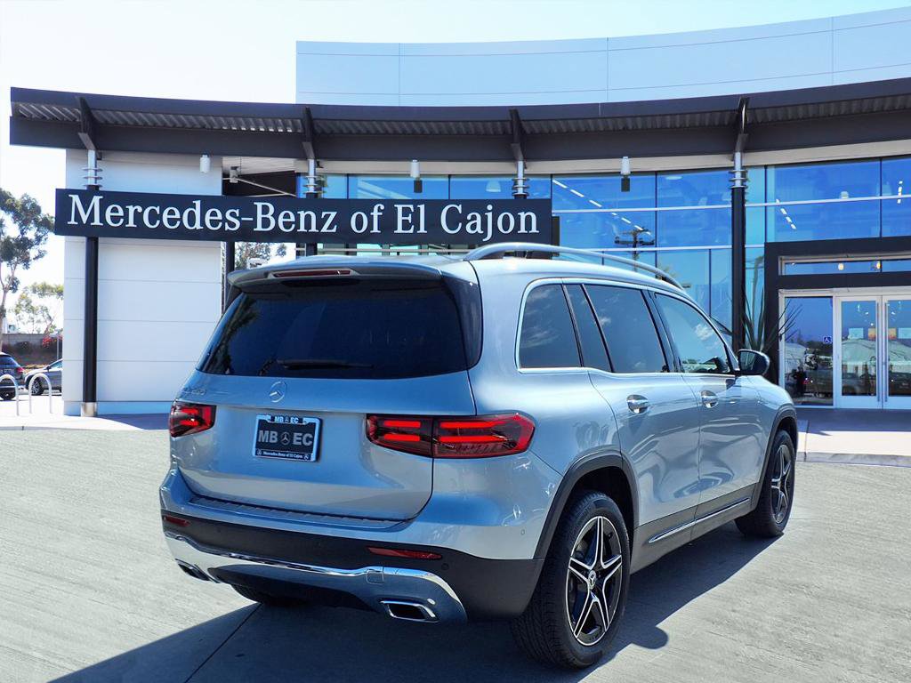 2026 Mercedes Benz GLB 250 photo 3