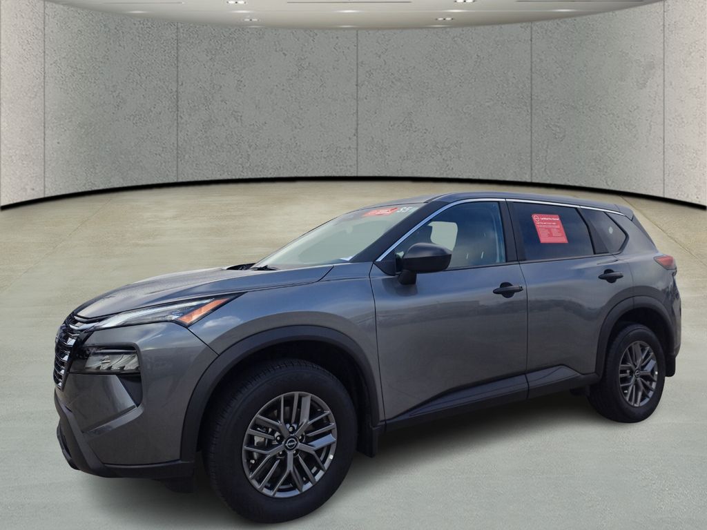 2026 Nissan Rogue S's photo