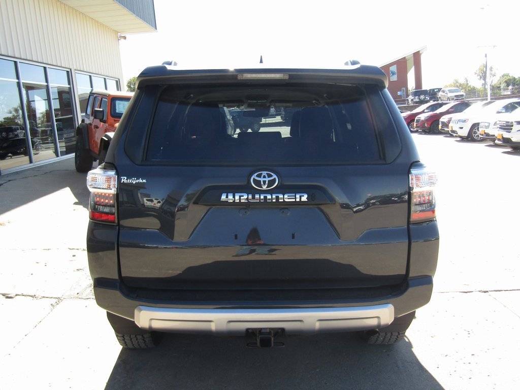 2024 Toyota 4Runner TRD Off-Road Premium photo 4