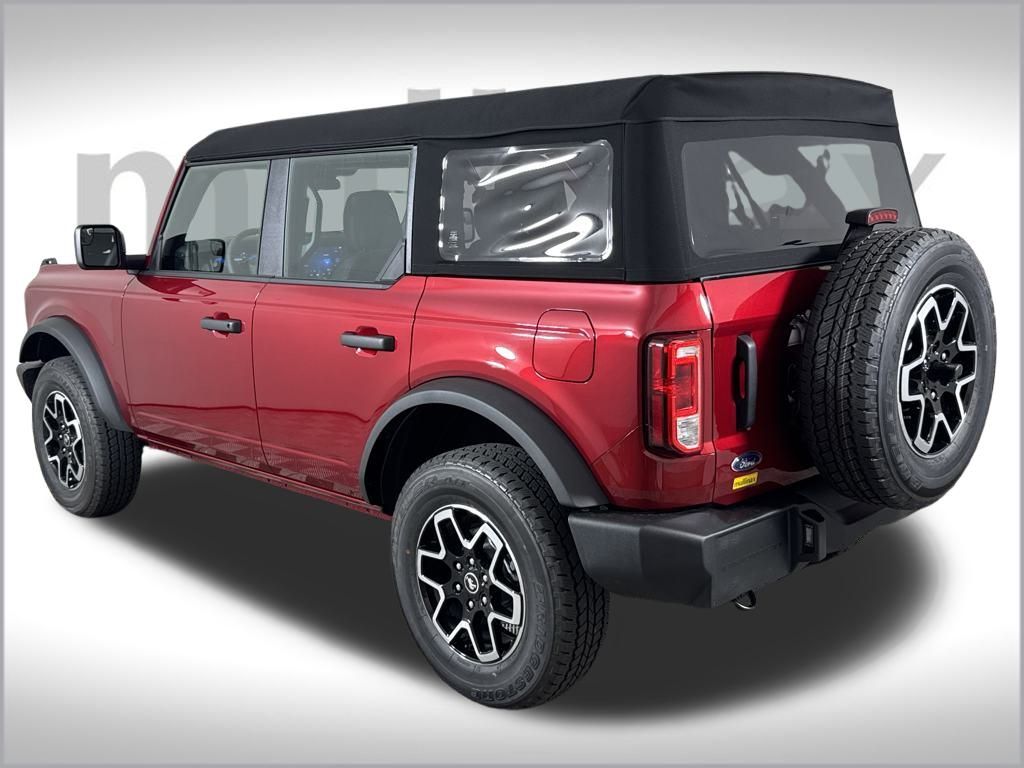 2025 Ford Bronco Base photo 3