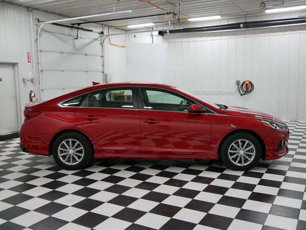 Used 2018 Hyundai Sonata SE with VIN 5NPE24AF5JH625038 for sale in Rochester, Minnesota