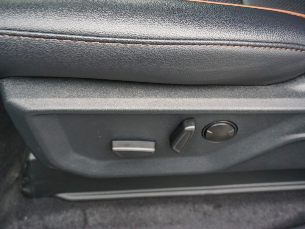 2025 Ford F-150 Lariat photo 18