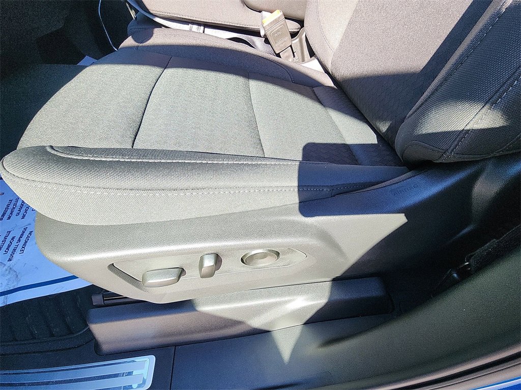 2025 Chevrolet Silverado 1500 RST photo 12