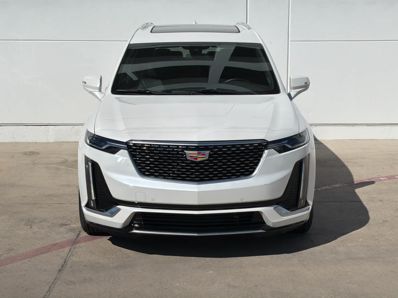 2025 Cadillac XT6 Premium Luxury photo 2