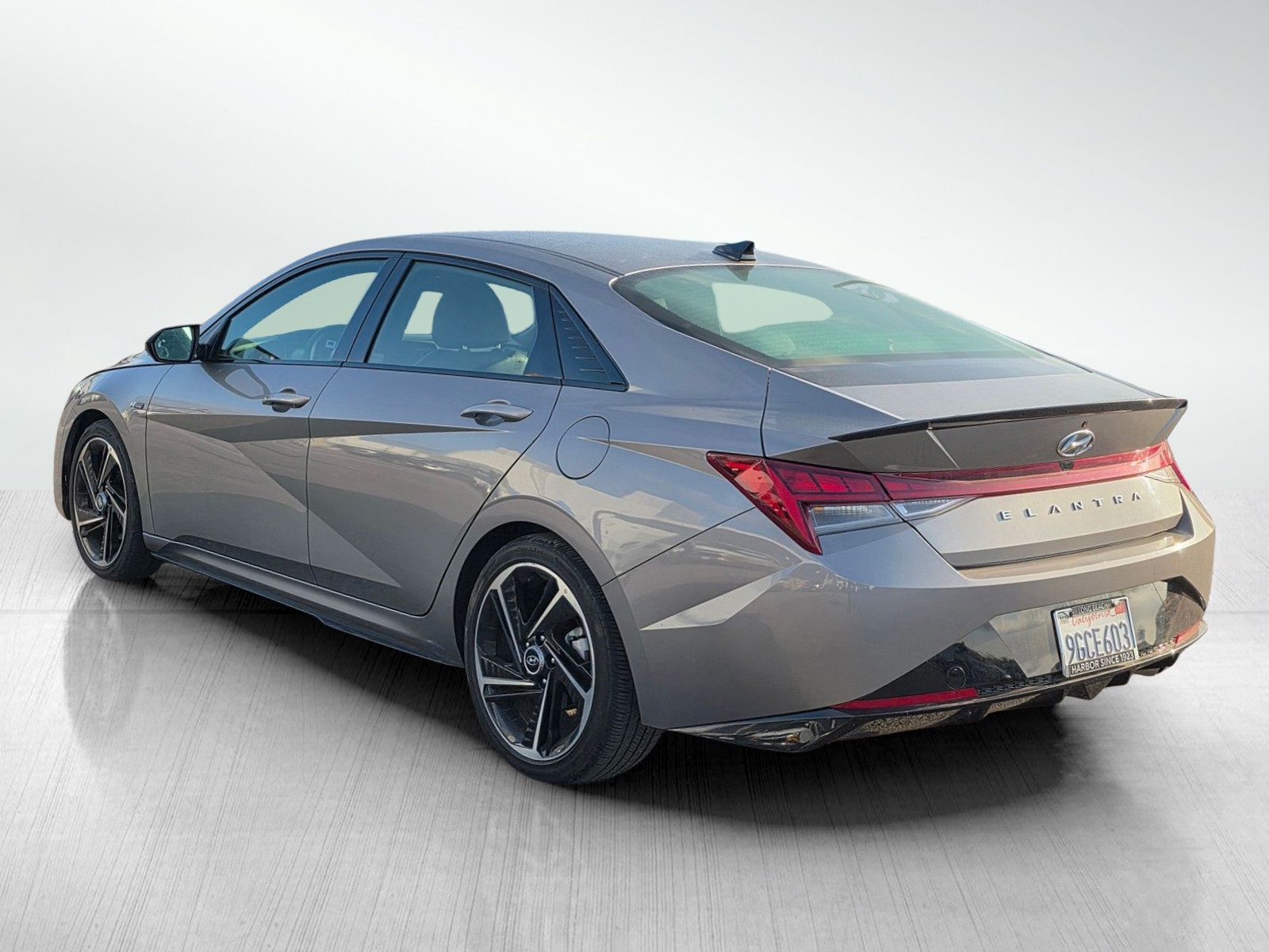 2023 Hyundai Elantra N Line photo 4