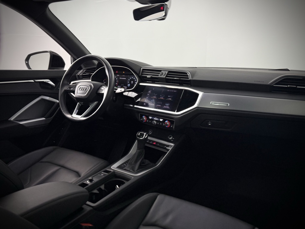 2022 Audi Q3 Premium S line photo 22