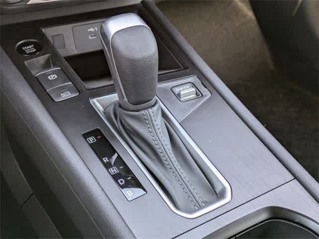 2025 Nissan Kicks SV photo 16