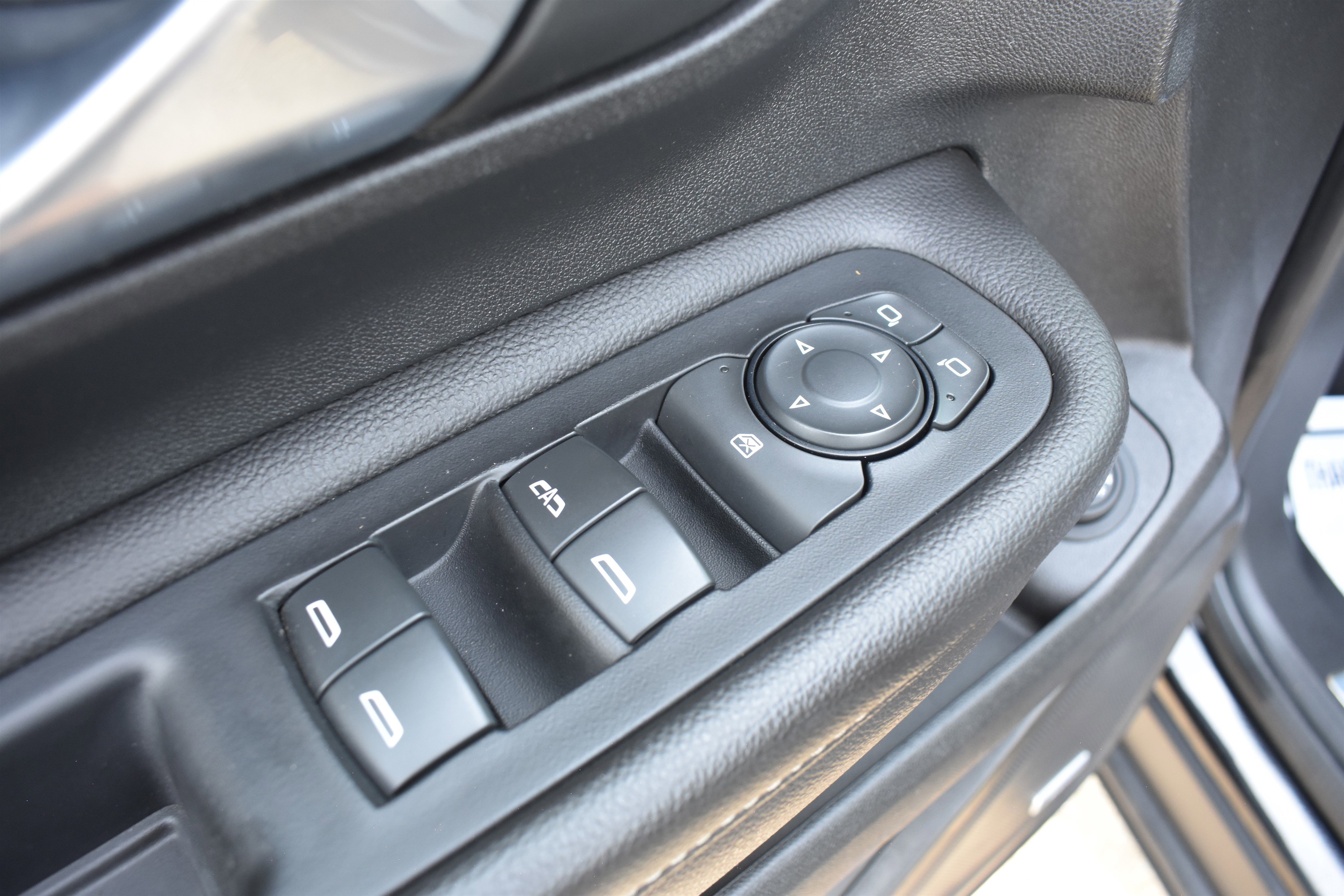 2020 Gmc Terrain Denali photo 2