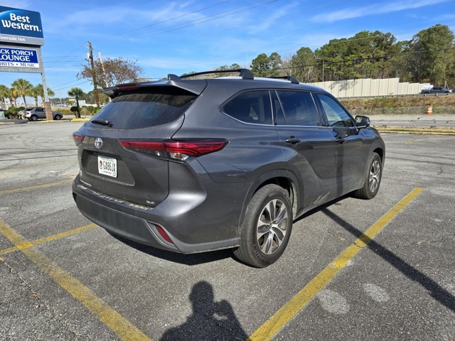 2022 Toyota Highlander XLE photo 4
