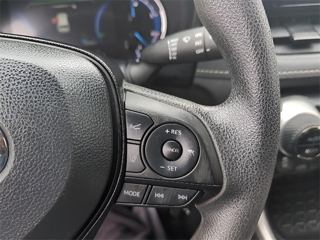 2024 Toyota RAV4 Hybrid LE photo 18