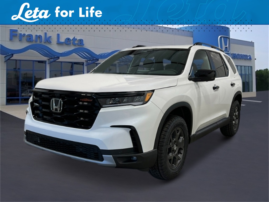 2025 Honda Pilot TrailSport's photo