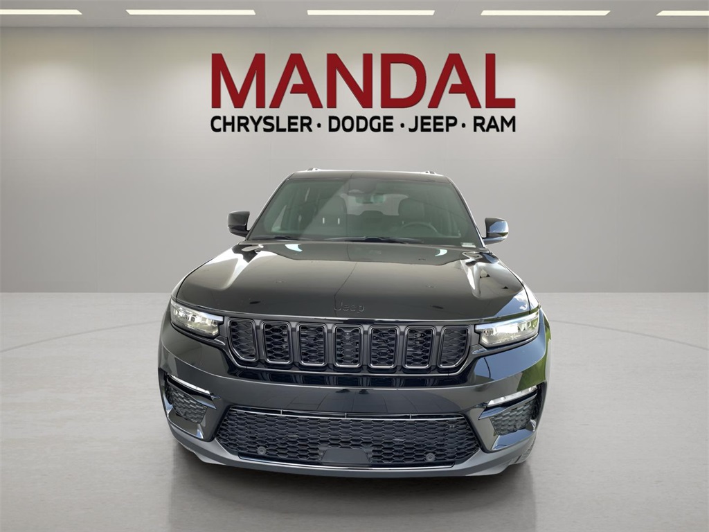 2025 Jeep Grand Cherokee Limited photo 3